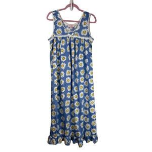Vintage Lady Lingerie Daisy Floral Nightgown Blue White Ruffle Hem M
